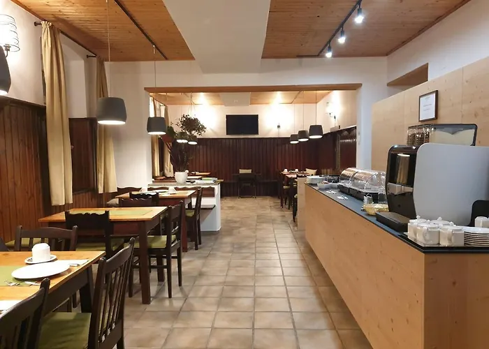 Gastehaus Zur Roten Wand Oberarnsdorf